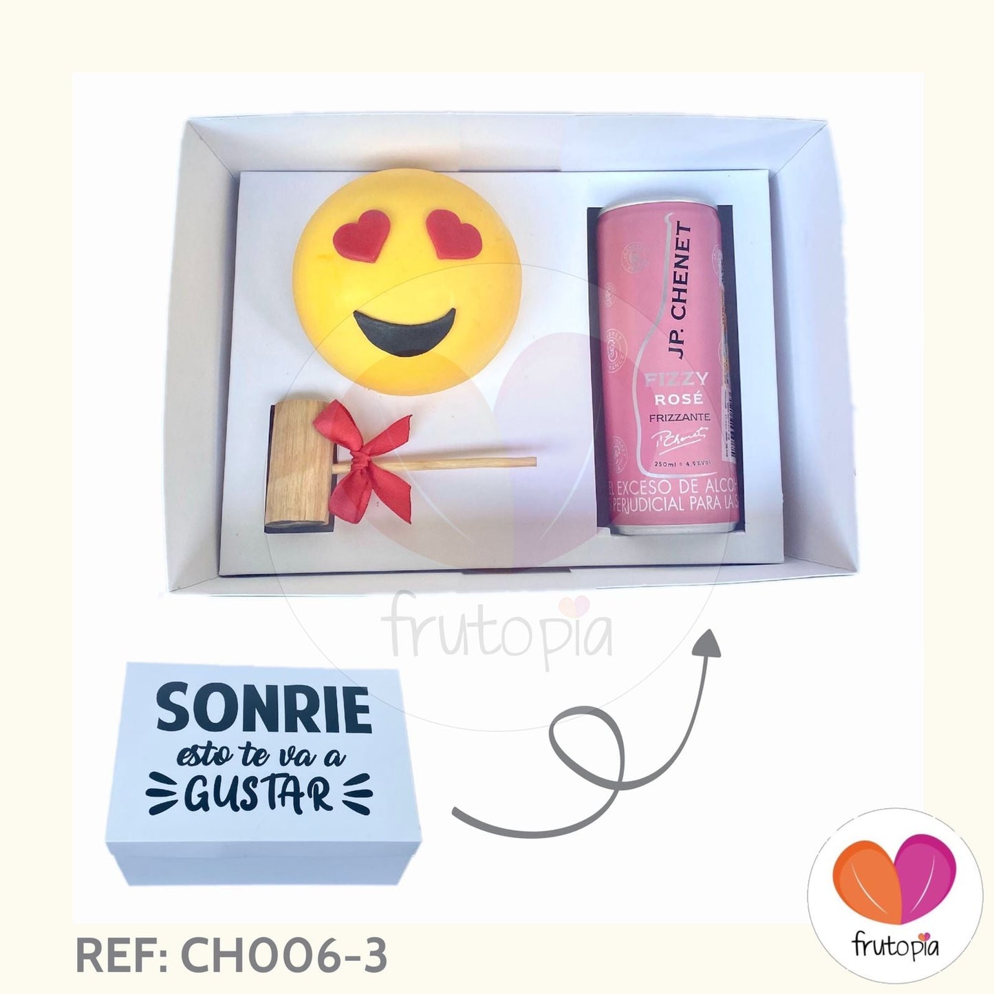 Bomba de chocolate EMOTICÓN ENAMORADO relleno con dulces y algo mas